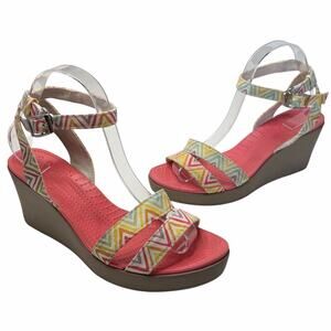 Crocs Leigh Women's Sandals 9 Chevron Cross Strap Ankle Wedge Sandals Colorful